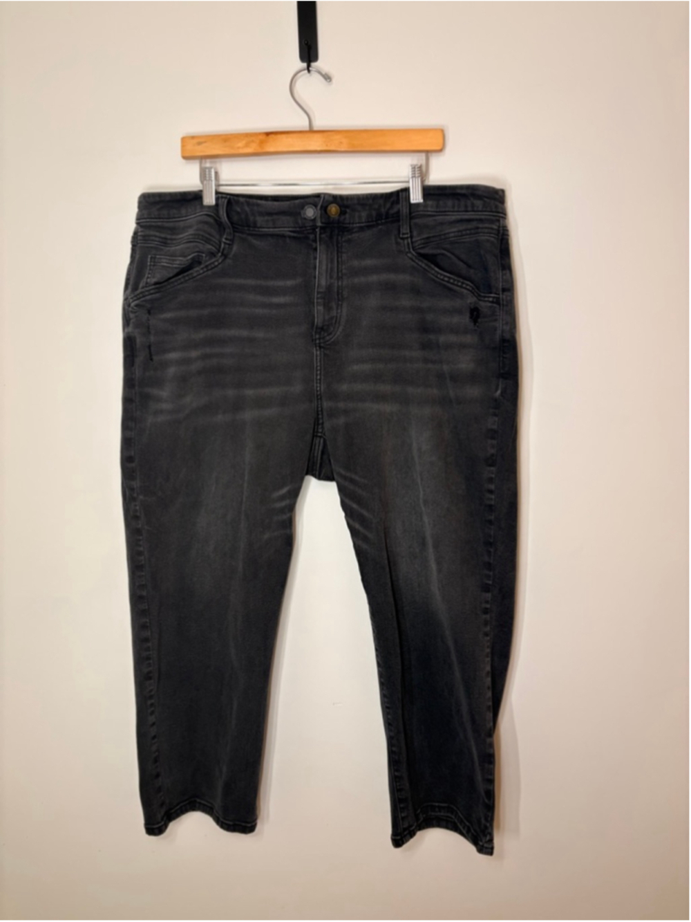 Simply Vera Wang Women 18W Black Cropped Capri Jeans Faded Dark Wash Plus Size